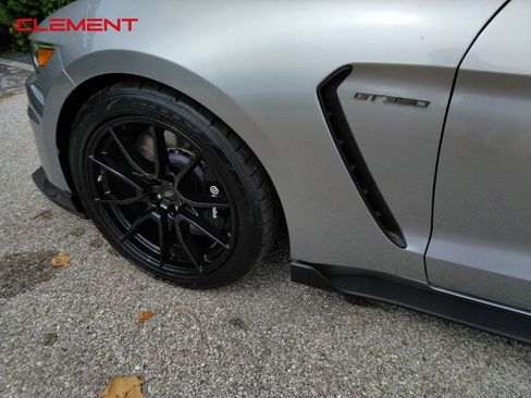 Used 2020 Ford Mustang Shelby GT350 w/ Technology Package image 33