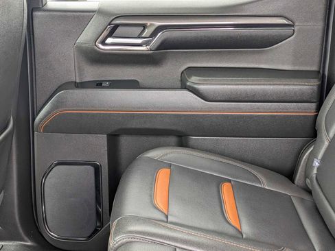 Used 2024 GMC Sierra 1500 AT4 w/ Technology Package image 20