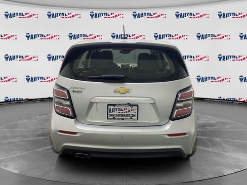 Used 2020 Chevrolet Sonic LT image 4