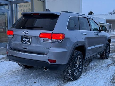 Used 2018 Jeep Grand Cherokee Limited image 3