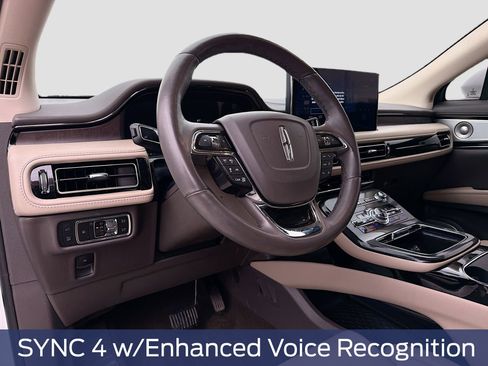 Used 2023 Lincoln Nautilus Reserve w/ Equipment Group 202A image 15