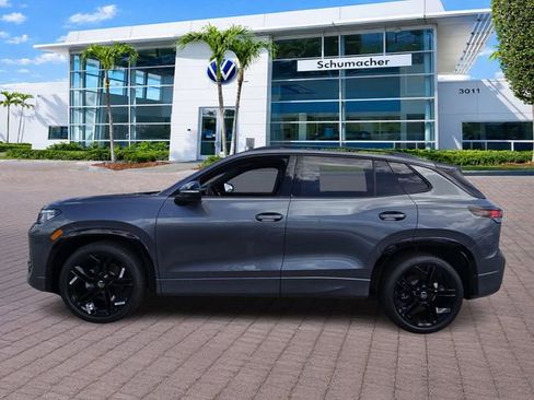 New 2026 Volkswagen Tiguan SE R-Line FWD image 4