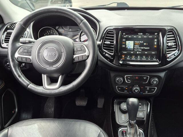 Used 2018 Jeep Compass Limited w/ Navigation Group AWD/4WD image 32