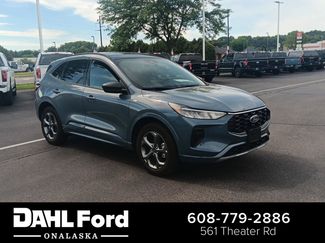 Used 2023 Ford Escape ST-Line w/ Tech Pack #1 AWD/4WD video 1