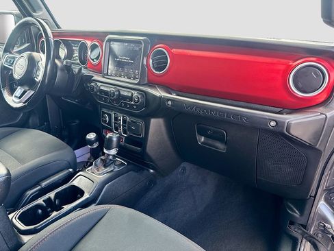 Used 2019 Jeep Wrangler Unlimited Rubicon AWD/4WD image 34