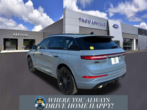 New 2026 Lincoln Corsair Premiere image 4