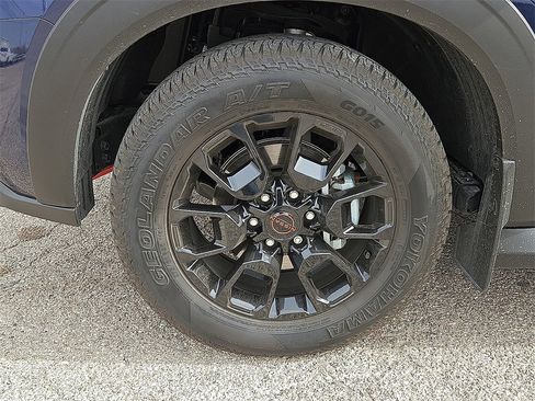 Used 2025 Nissan Armada PRO-4X image 7