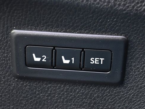 Used 2015 Toyota RAV4 Limited w/ Technology Package AWD/4WD image 24