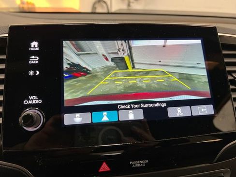 Certified 2024 Honda Passport EX-L image 14