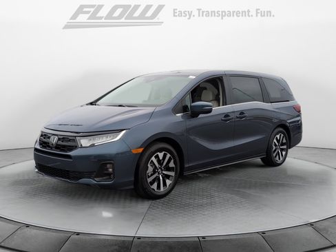New 2026 Honda Odyssey EX-L image 3