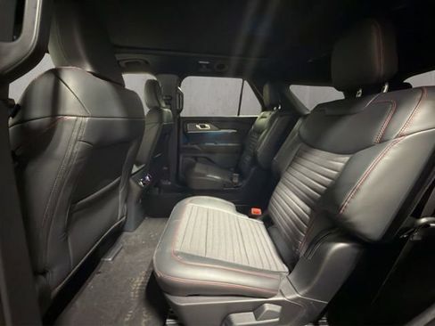 New 2026 Ford Explorer ST-Line w/ ST-Line Street Pack AWD/4WD image 21