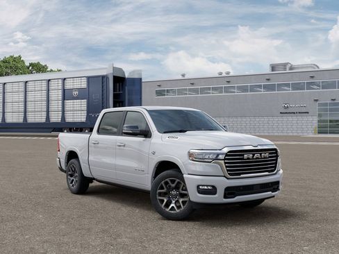 New 2026 RAM 1500 Laramie AWD/4WD image 5