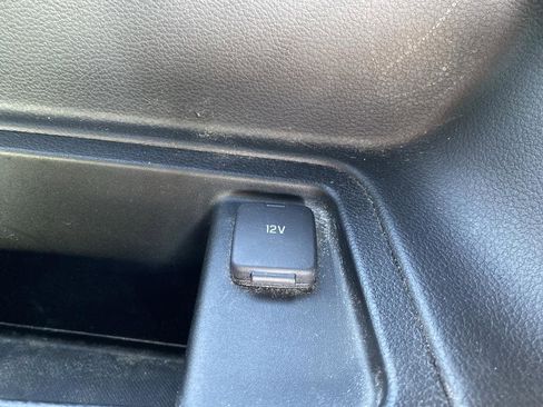 Used 2019 Ford Expedition Limited image 19