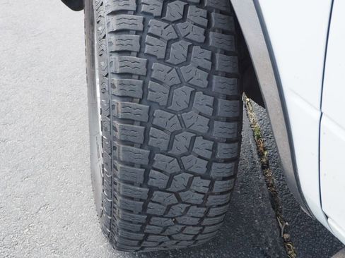 Used 2010 Dodge Ram 2500 Truck SLT image 10