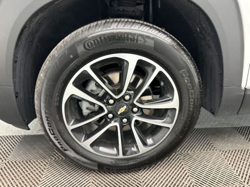 Certified 2024 Chevrolet TrailBlazer LT AWD/4WD image 12