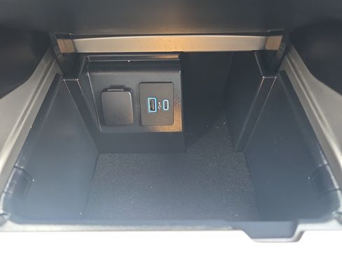 Used 2021 Ford Explorer ST w/ Equipment Group 401A image 44