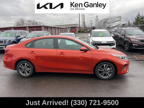 Certified 2024 Kia Forte LXS w/ LXS Technology Package image 4