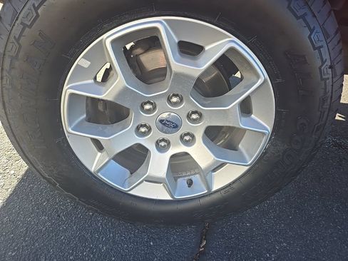 Used 2023 Ford F150 XLT AWD/4WD image 35