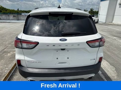 Used 2020 Ford Escape Titanium AWD/4WD image 16