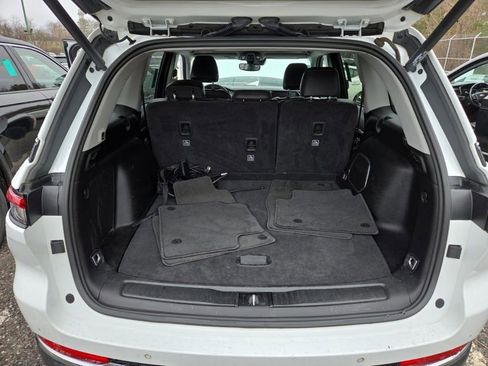 Used 2022 Jeep Grand Cherokee Limited 4xe image 12