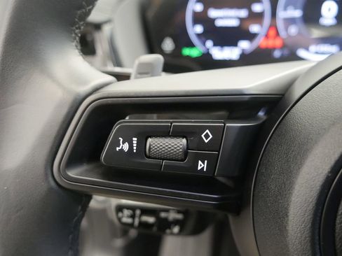 Certified 2025 Porsche Panamera image 39