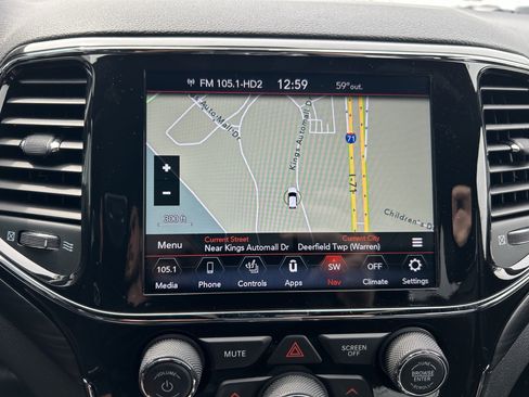 Used 2021 Jeep Grand Cherokee Laredo X image 12