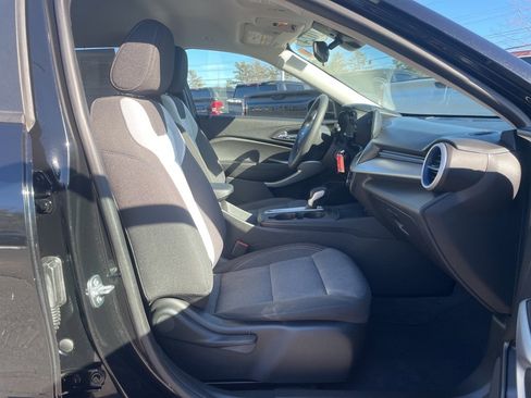 Used 2024 Chevrolet Trax LS w/ LS Convenience Package image 27