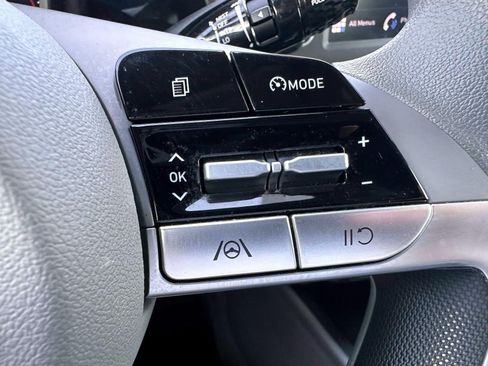 Used 2023 Hyundai Elantra SEL w/ Cargo Package FWD image 16