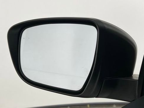 Used 2017 Nissan Rogue Sport SL w/ SL Premium Package image 35