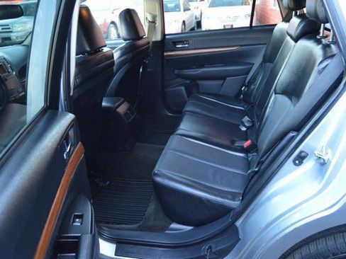 Used 2013 Subaru Outback 2.5i Limited w/ Moonroof Pkg image 42