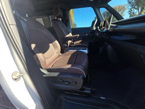 Used 2025 Volkswagen ID. Buzz Pro S image 11