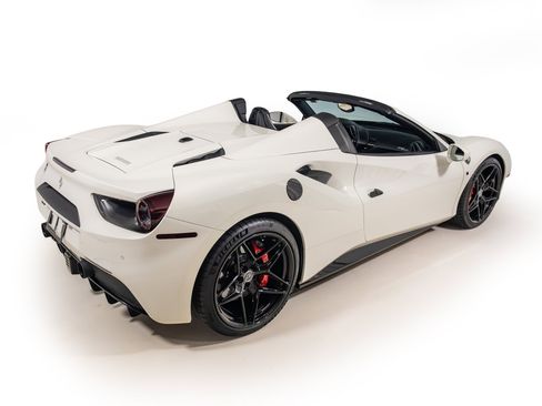 Used 2017 Ferrari 488 Spider RWD image 7
