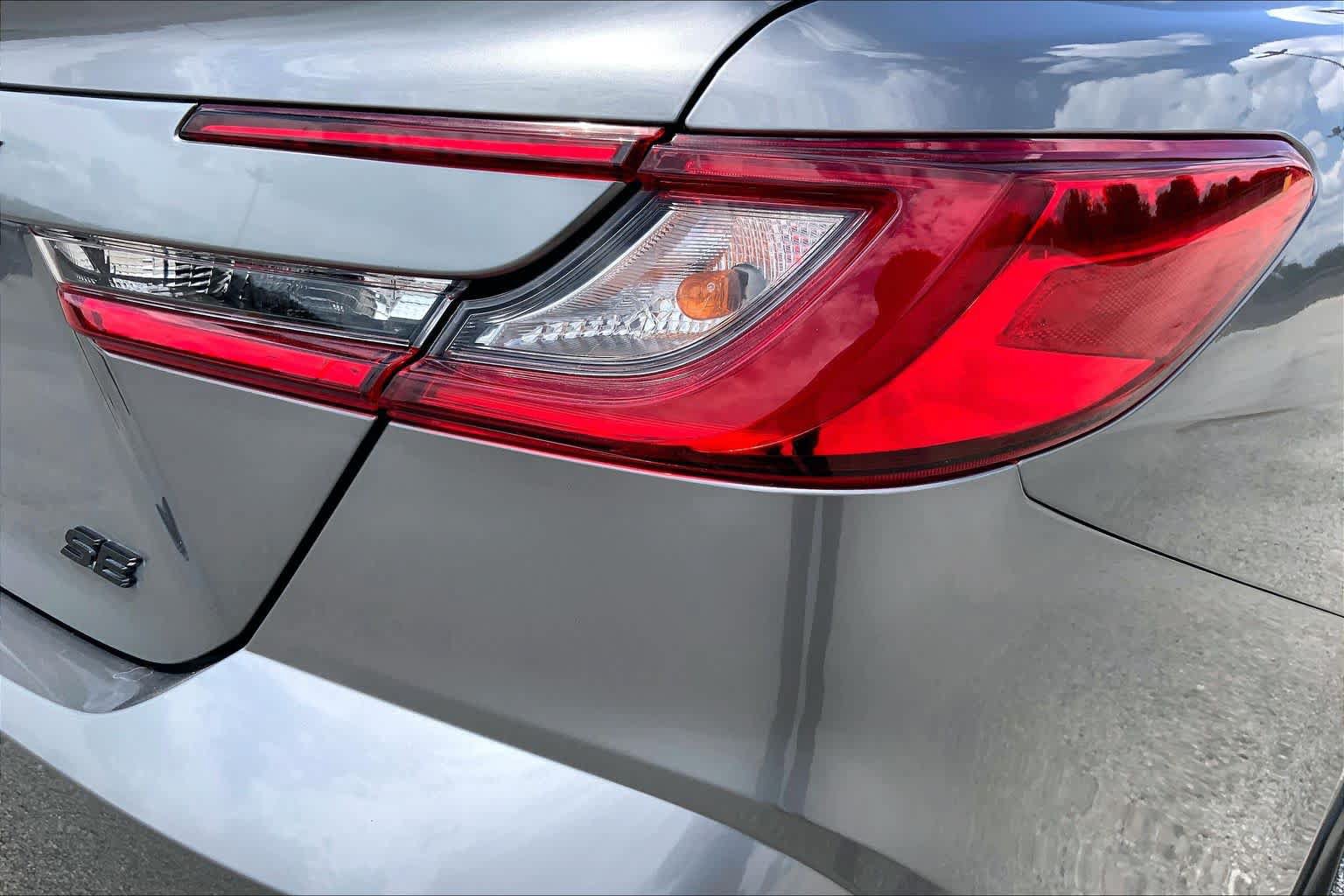 Certified 2025 Toyota Camry SE FWD image 30