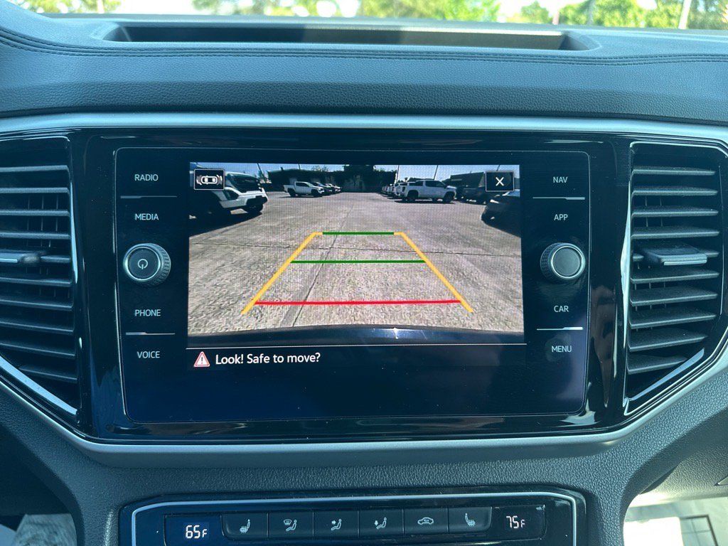 Used 2021 Volkswagen Atlas Cross Sport SEL AWD/4WD image 18