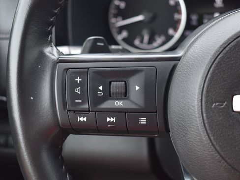 Used 2024 Nissan Pathfinder SV FWD image 34