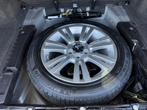 Used 2010 Land Rover Range Rover HSE AWD/4WD image 37