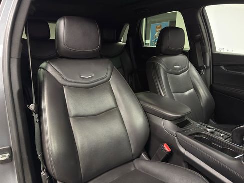 Used 2021 Cadillac XT5 Premium Luxury AWD/4WD image 12