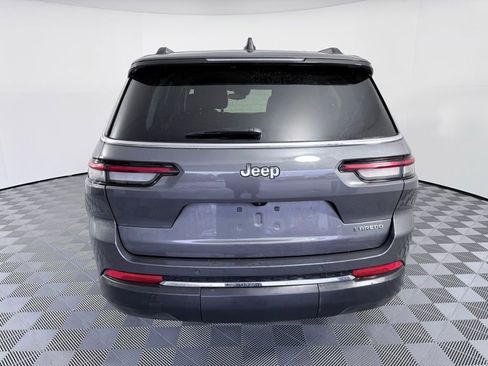 Used 2023 Jeep Grand Cherokee L Laredo image 4