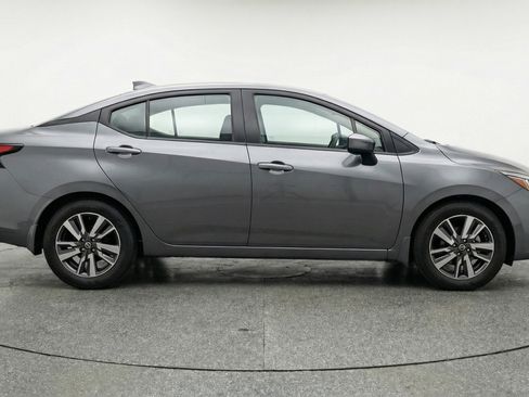 Used 2025 Nissan Versa SV image 11