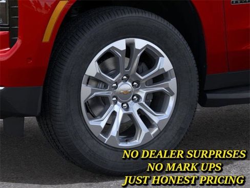 New 2026 Chevrolet Suburban LT w/ Comfort Package image 9