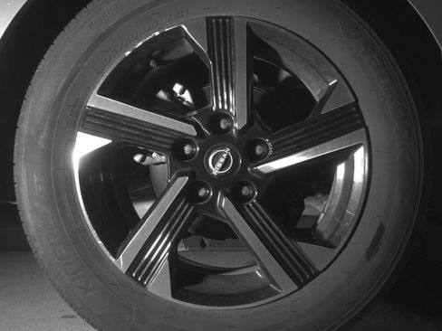 Used 2025 Nissan Sentra SV image 15