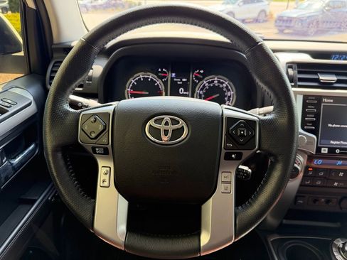 Used 2023 Toyota 4Runner Limited image 21