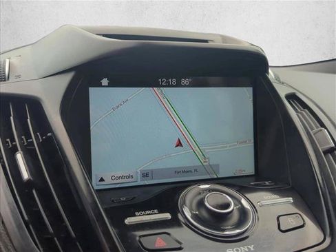 Used 2017 Ford Escape Titanium FWD image 18