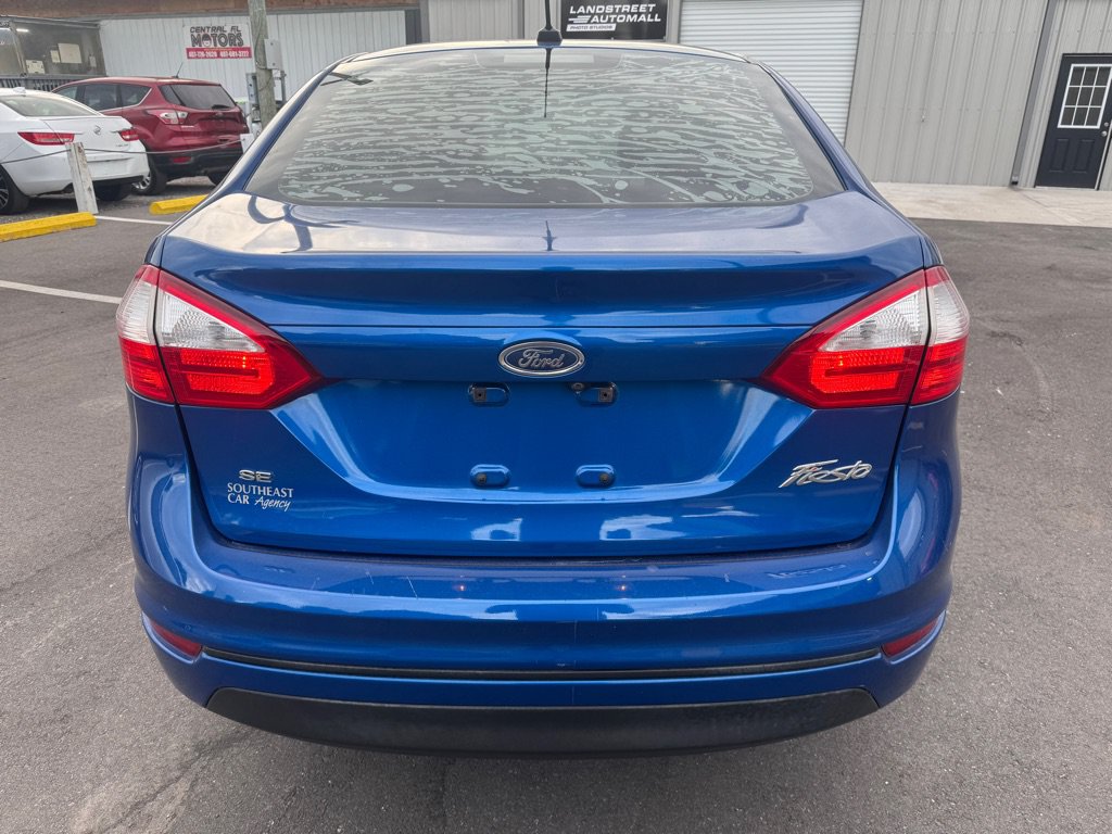 Used 2019 Ford Fiesta SE FWD image 4