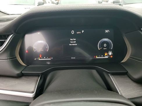 New 2025 Jeep Grand Cherokee Limited w/ Black Appearance Package image 31