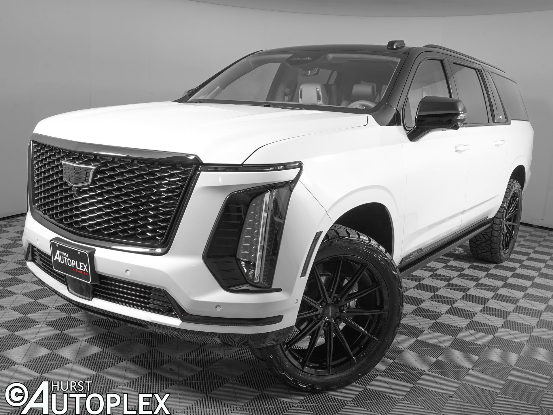 Used 2025 Cadillac Escalade ESV Sport Platinum AWD/4WD image 1