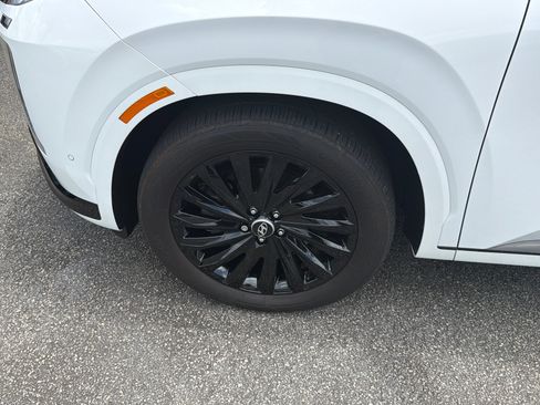 Certified 2025 Hyundai Palisade Calligraphy AWD/4WD image 11