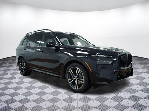 Used 2026 BMW X7 xDrive40i AWD/4WD image 6