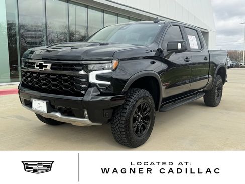 Used 2025 Chevrolet Silverado 1500 ZR2 w/ Technology Package image 1