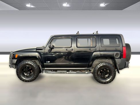 Used 2007 HUMMER H3 w/ Tactical Edition Package AWD/4WD image 2